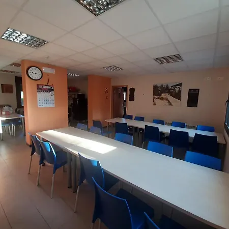 Albergue Villa Nava De La Asuncion * Nava de la Asuncion